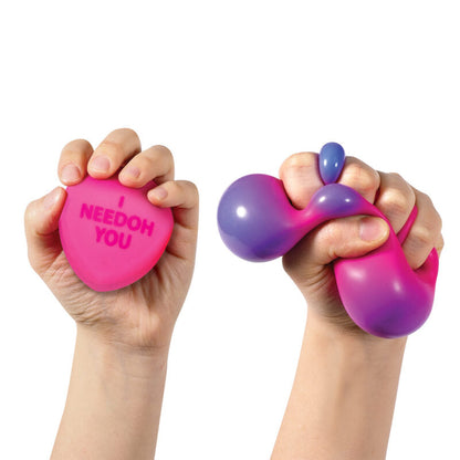 NeeDoh Color Change Squeeze Heart - US 1698